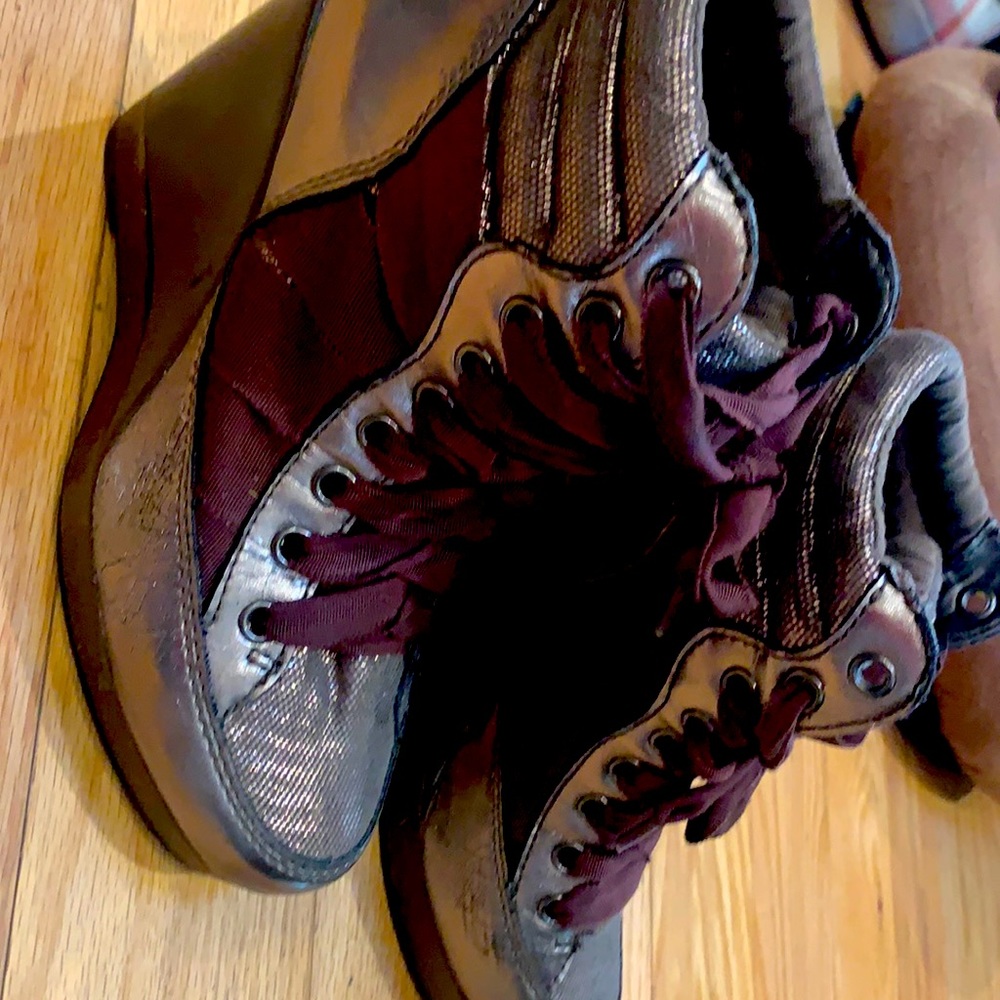 Shoes, Volatile. Size 7 . Good condition! Closet clearance sale !